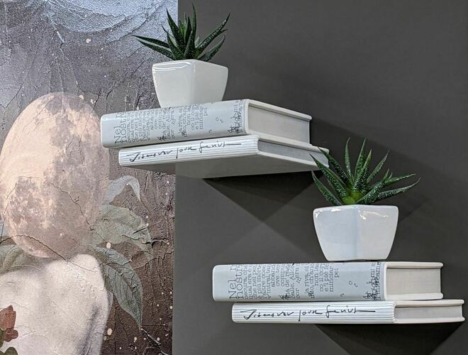 Полки и настенный декор